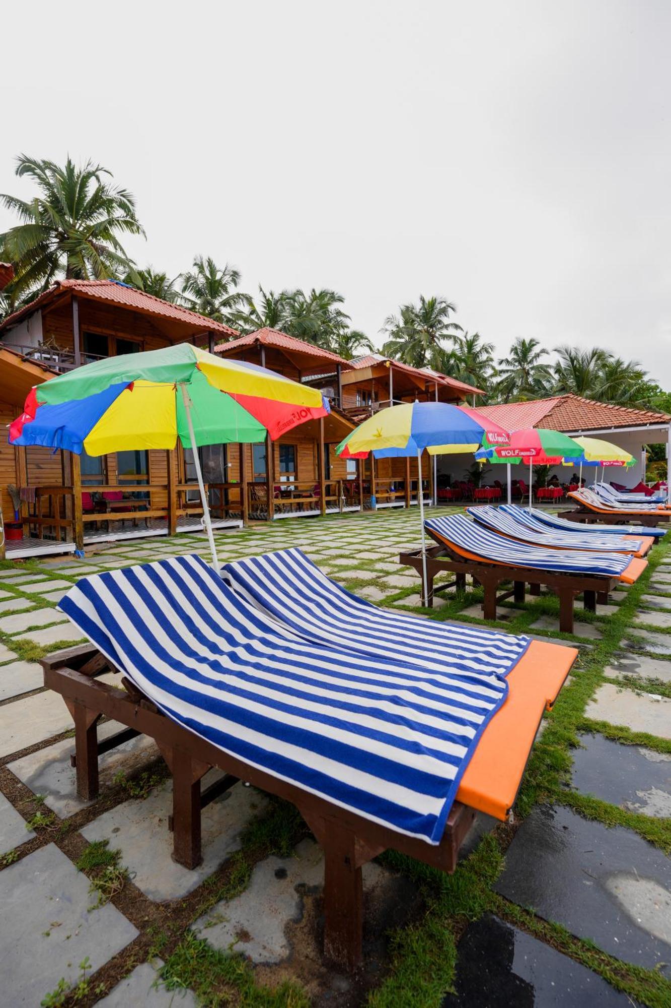 Om Sai Beach Resort Agonda Buitenkant foto