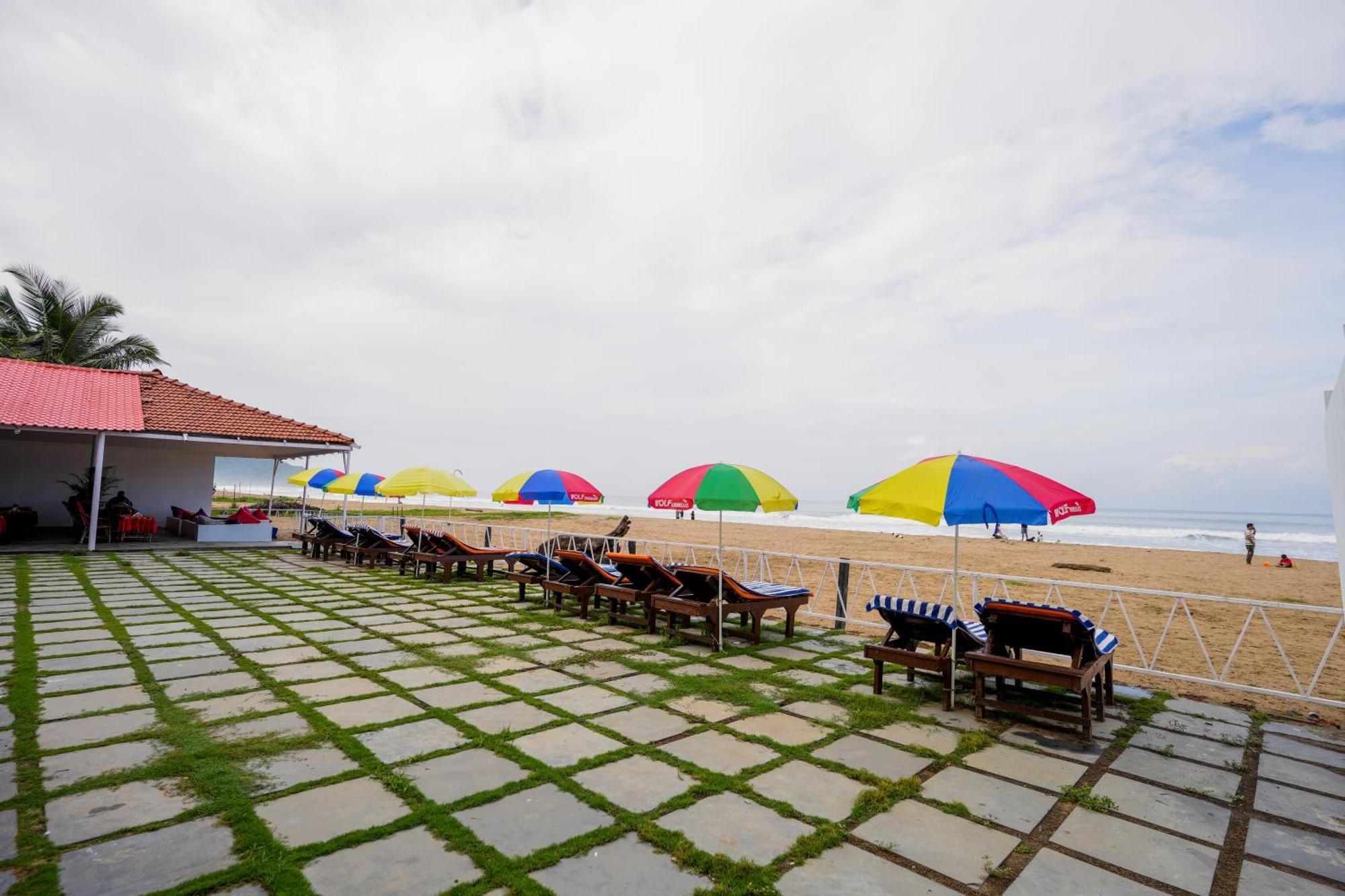 Om Sai Beach Resort Agonda Buitenkant foto